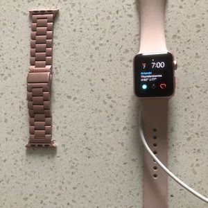 Apple Watch Series 2 38mm Rose Gold Case